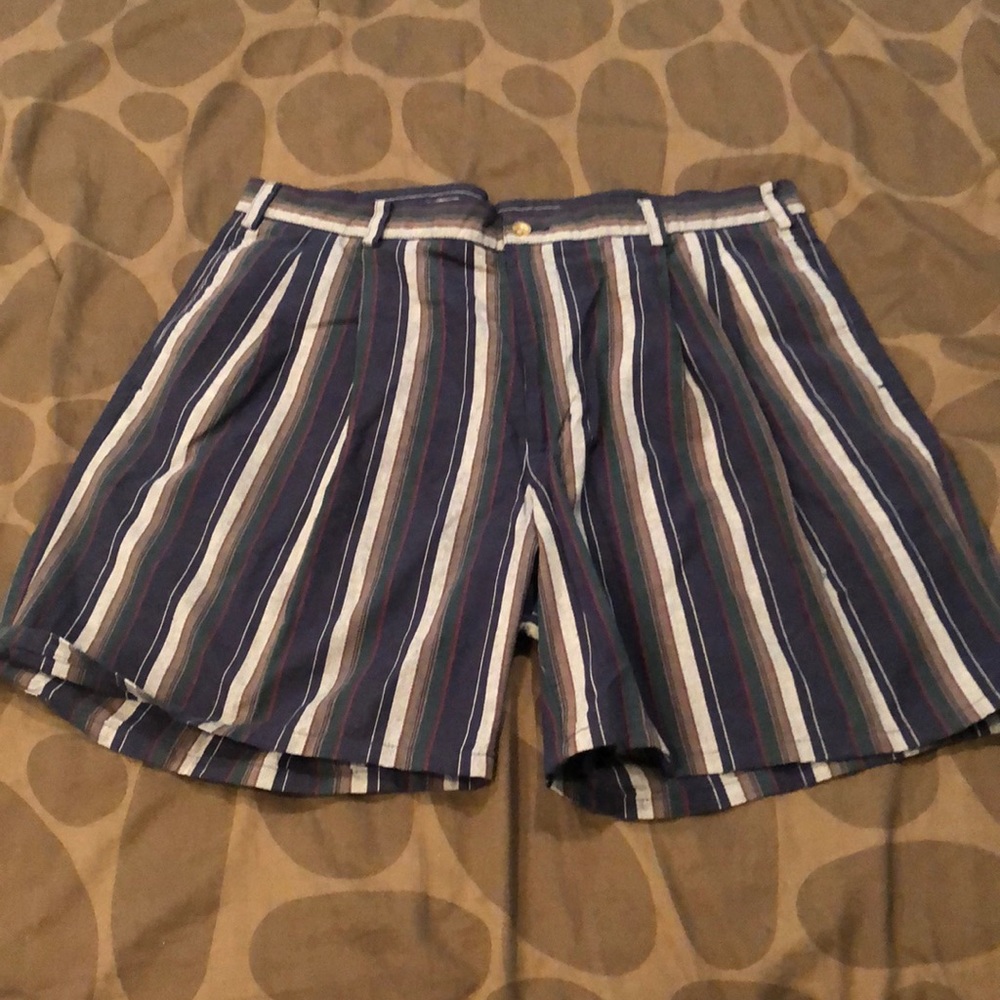 Linen striped shorts